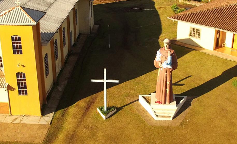 Estátua de Santo Antônio
