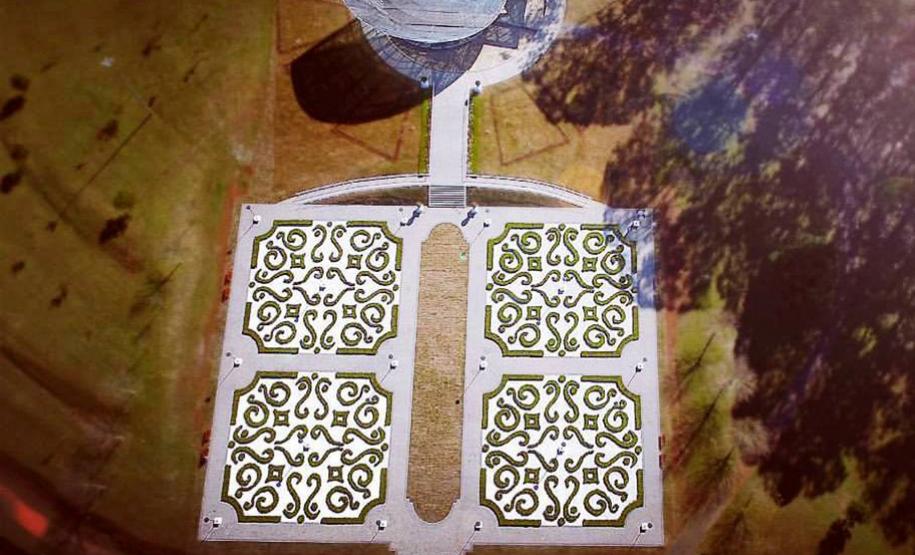Jardim Europeu no Parque das Araucárias