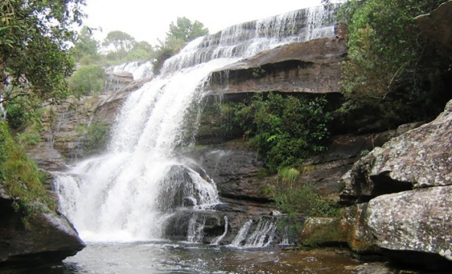 Parque Municipal Lago Azul - Cachoeira das Andorinhas