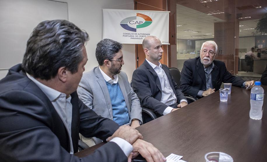 Navios de cruzeiros poderão voltar a atracar no Litoral