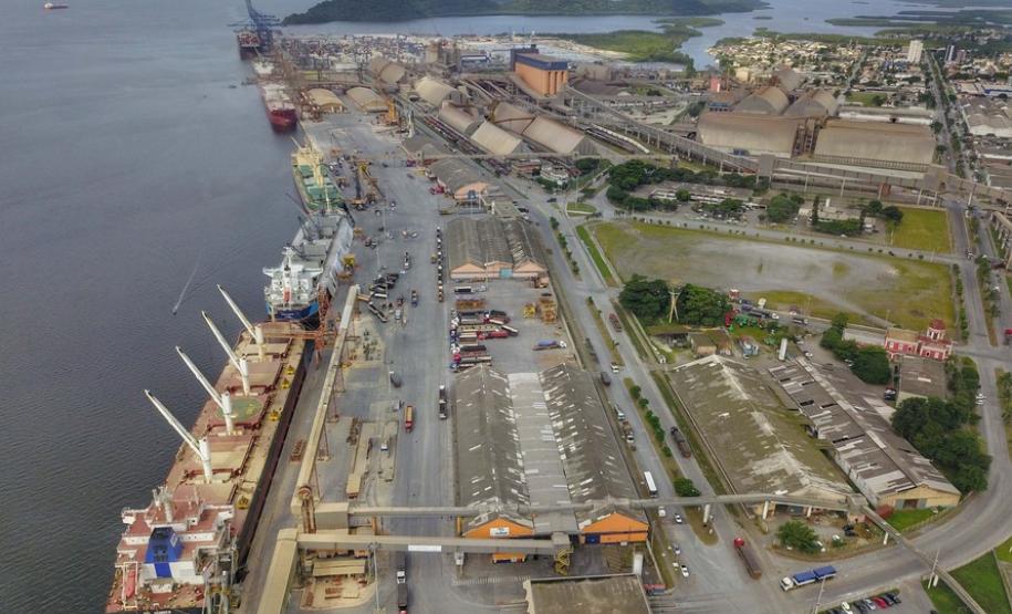 Navios de cruzeiros poderão voltar a atracar no Litoral