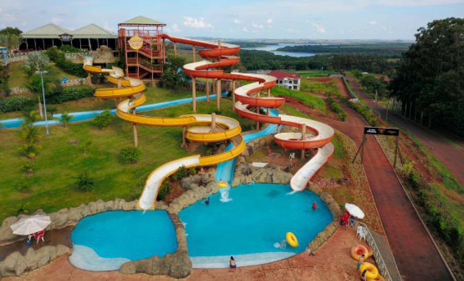 Parque Aquático em Itaipulândia - Foto: José Fernando Ogura / Acervo EPR
