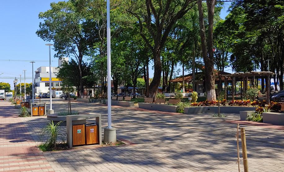 Praça Municipal Eurydes Romano