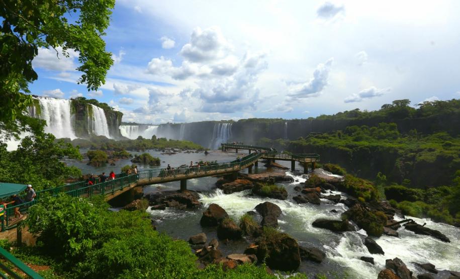 Atrações turísticas de Foz já atraíram 33,6 mil pessoas em 2021.