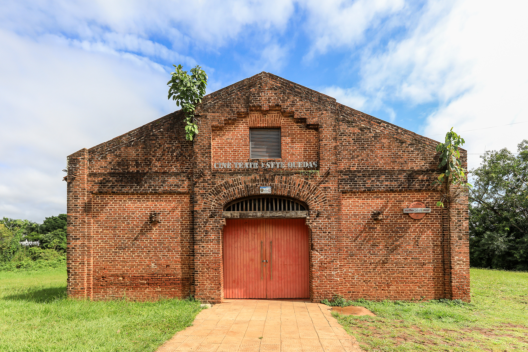 Cine Teatro Sete Quedas