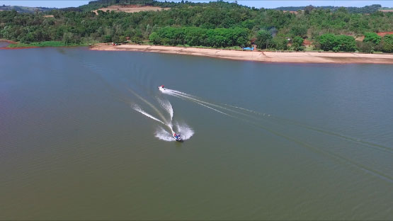 Barco e Jet-ski