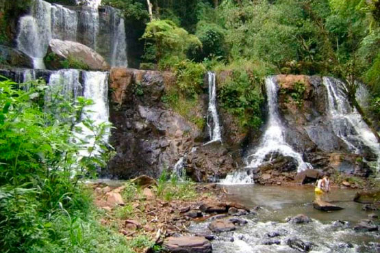 Cachoeira do Recanto do Pinhão
