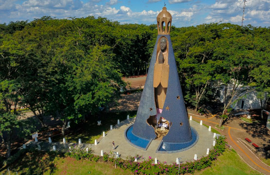 Monumento em Itaipulândia
