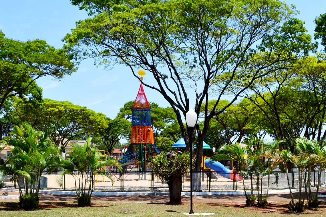Praça Ana Claudia Sal Palhari