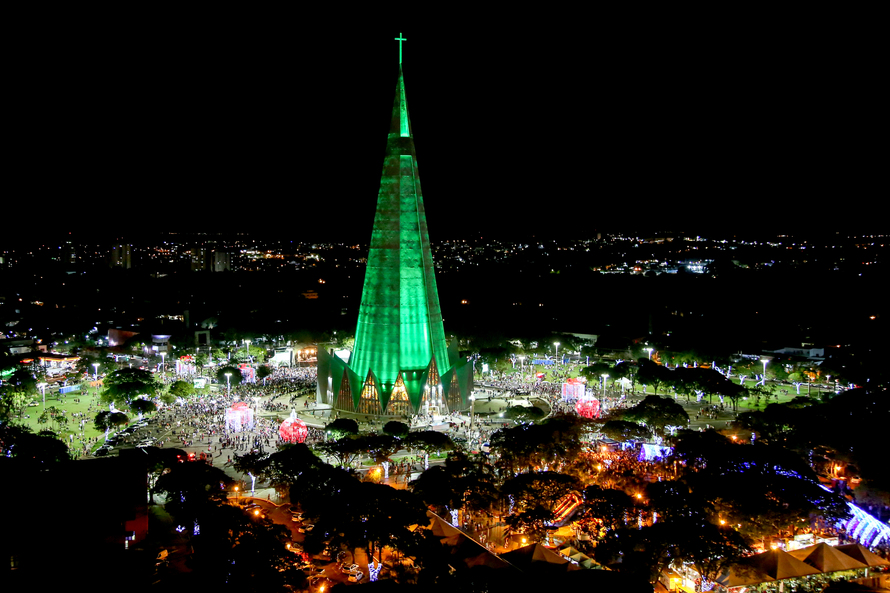 Festas de Natal já iluminam muitas cidades do Paraná | VIAJE PARANÁ