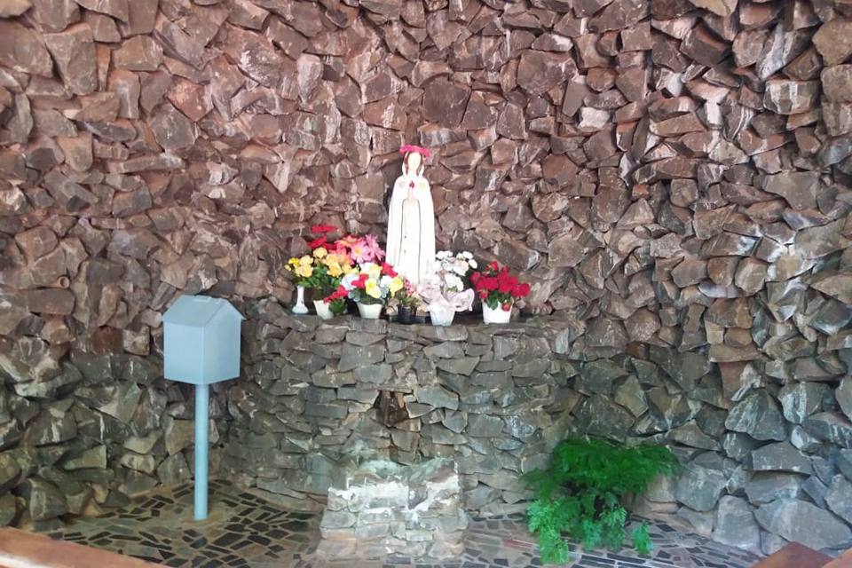 Gruta Nossa Senhora da Rosa Mística