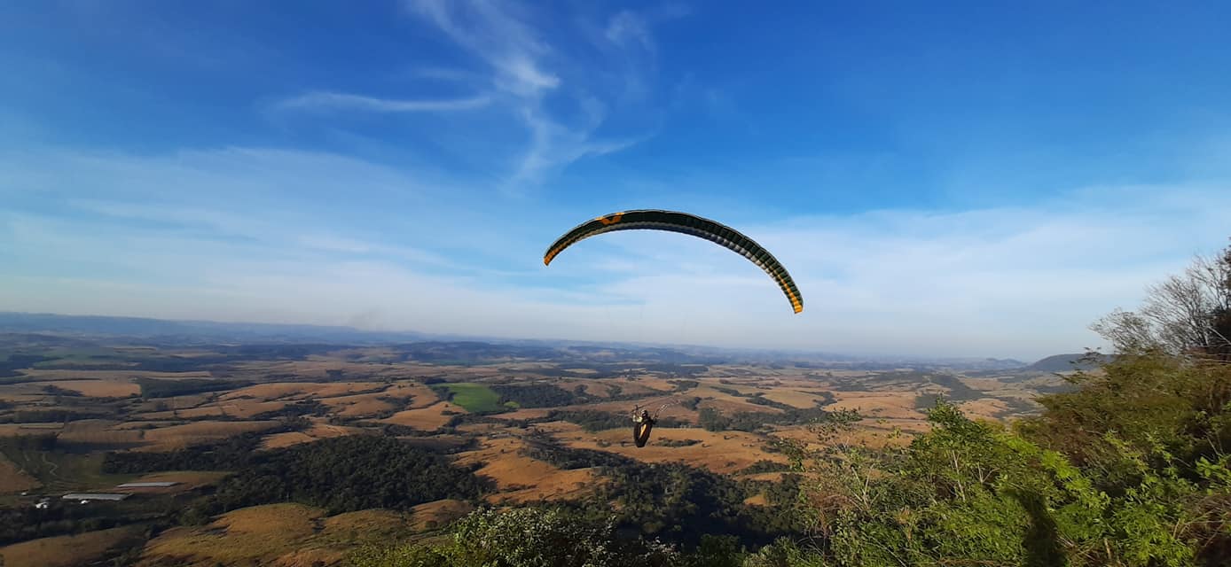 grandes_rios_parapente_jose_m_s_junior.jpg