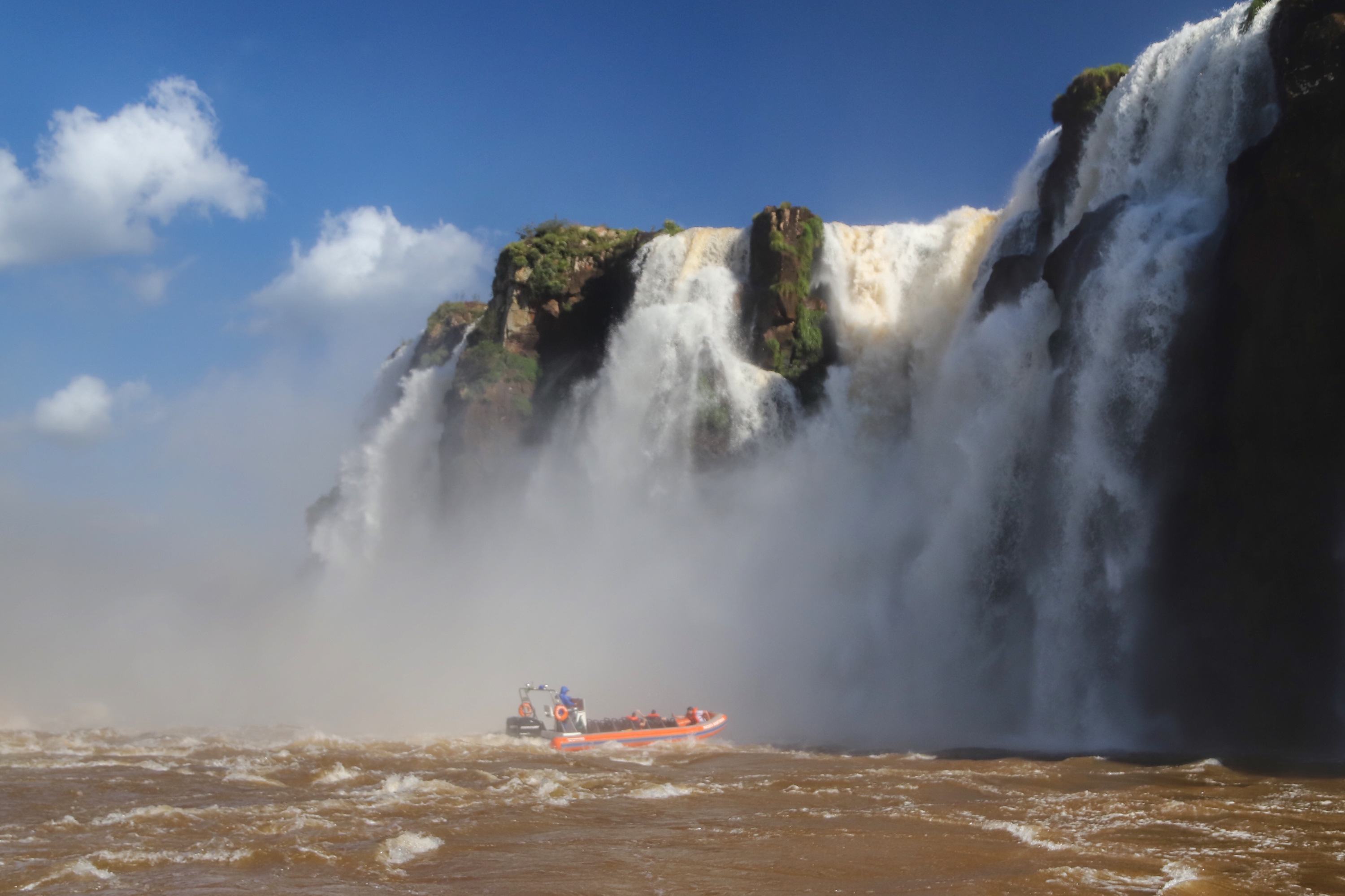 Notícia - Viaje Paraná abre espaço para empresários do turismo na FIT América Latina