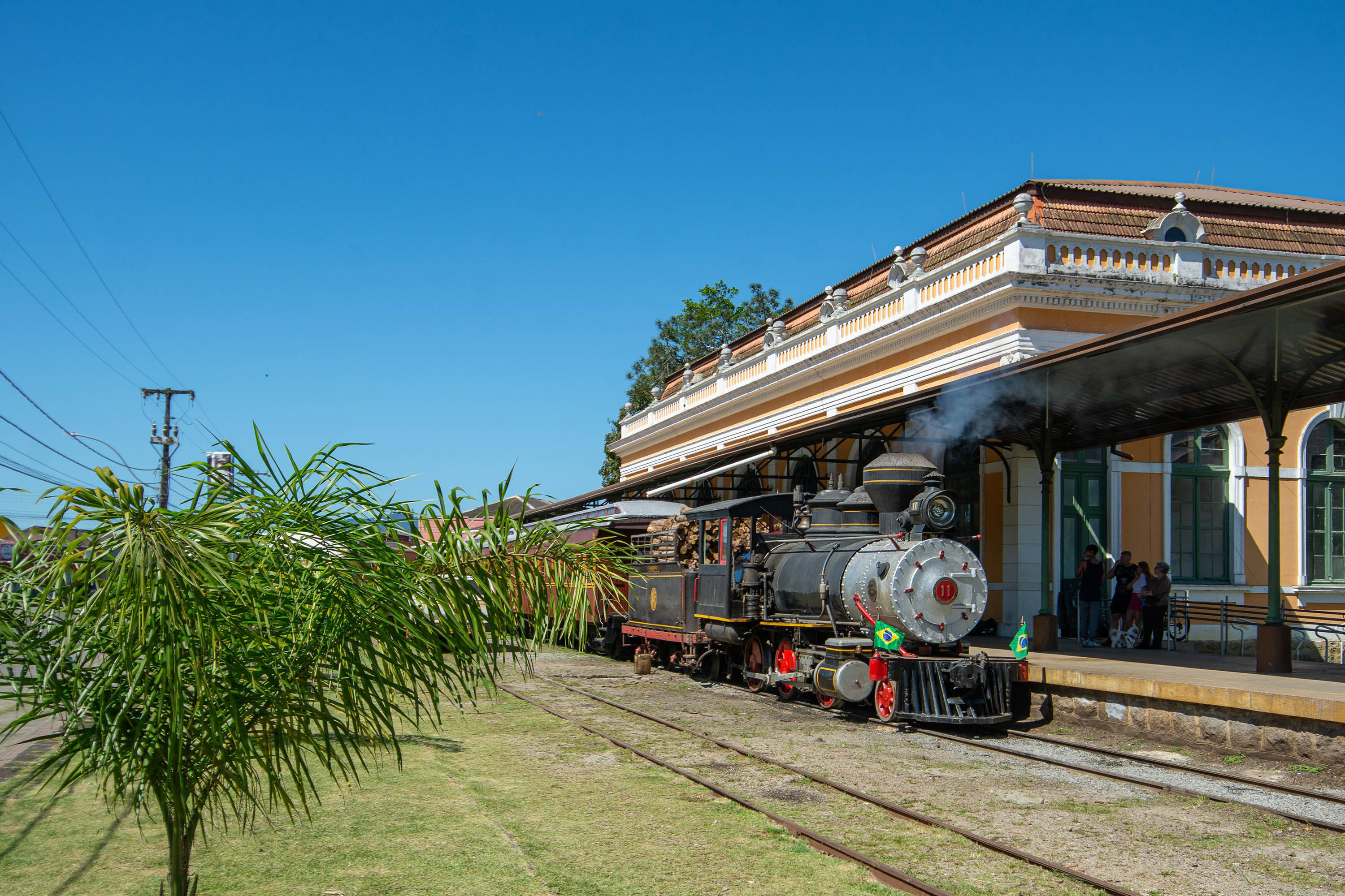 Expresso de Páscoa do Trem Caiçara: Morretes e Antonina terão turismo temático em abril