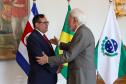 Notícia - Piana apresenta a embaixador da Costa Rica bons resultados na educação e no turismo