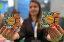 Famosos, autoridades e turistas estrangeiros provam barreado e bala de banana em feira europeia