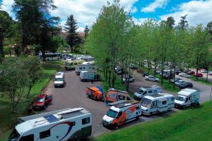 Turismo sobre rodas: 10 cidades do Oeste do Paraná recebem caravanistas em trailers e motorhomes neste mês