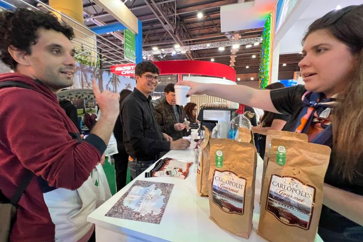 Empresários podem participar de quatro feiras internacionais ao lado do Viaje Paraná