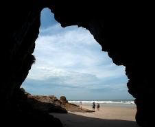 Gruta das Encantadas