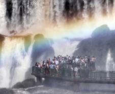 Cataratas do Iguaçu têm recorde de público no Corpus Christi
