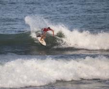 Ilha do Mel recebe etapa do Campeonato Brasileiro de Surf