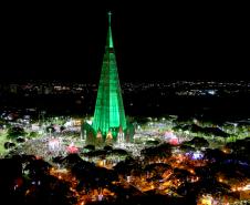 Festas de Natal já iluminam muitas cidades do Paraná