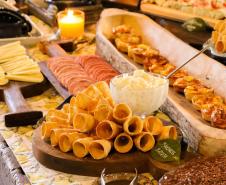Notícia - Com apoio do Estado, circuito gastronômico movimenta o turismo nos Campos Gerais