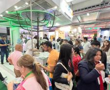 Notícia - Com recorde de participantes em estande, Paraná atrai turistas e negócios em feira no Paraguai