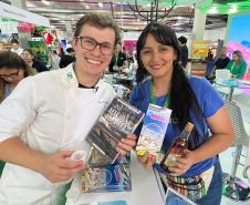 Notícia - Com recorde de participantes em estande, Paraná atrai turistas e negócios em feira no Paraguai