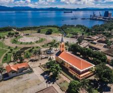Nossa Senhora do Rocio e festas religiosas movimentam o turismo paranaense neste mês