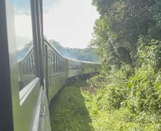 Estrada de Ferro Paranaguá-Curitiba celebra 140 anos de história, desenvolvimento e turismo