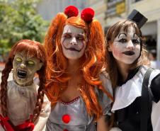 Zombie Walk ganha vida com excursões e pacotes em agências de turismo
