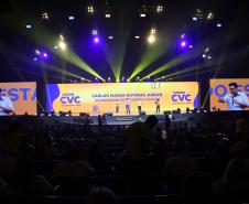 Governador apresenta avanços turísticos do Paraná em evento nacional de operadores