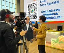 Paraná tenta atrair mais turistas da Colômbia em feira internacional em Bogotá