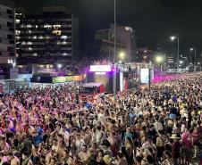 Hotéis lotados e faturamento alto: Carnaval movimentou a economia do Paraná