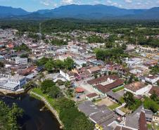 Roberto Dziura Jr AEN