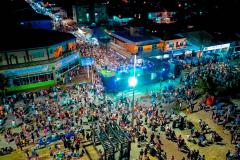 Hotéis lotados e faturamento alto: Carnaval movimentou a economia do Paraná