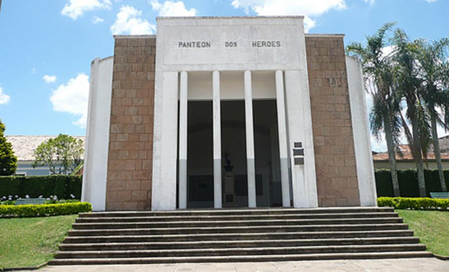 Panteon dos Heroes