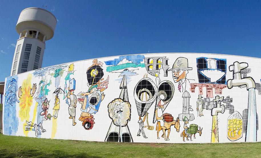 Painel de Poty Lazzarotto