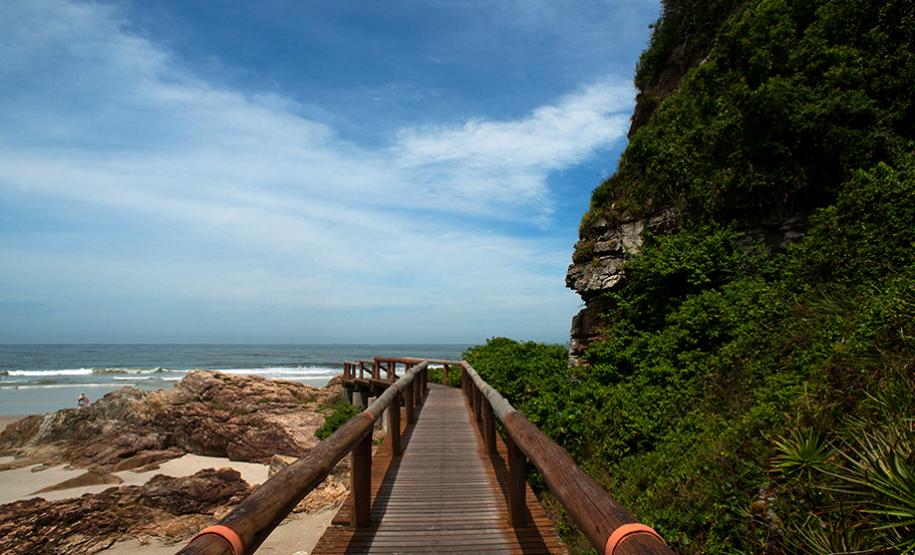 Acesso à Gruta das Encantadas