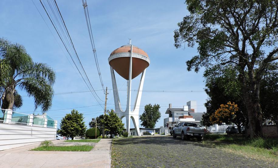 Caixa d'água em forma de Cuia