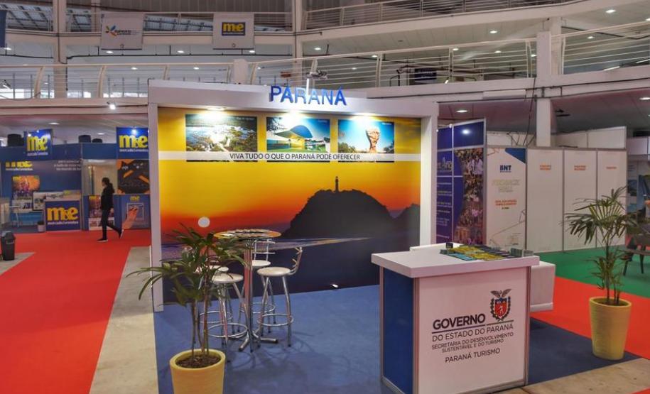 Paraná marca presença em tradicional feira de turismo do Mercosul