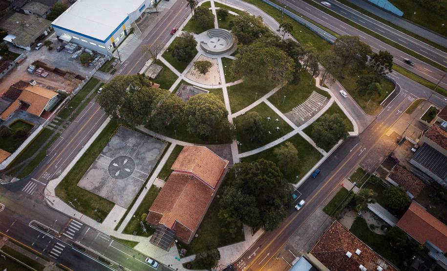 Praça do Seminário e Teatro da Praça