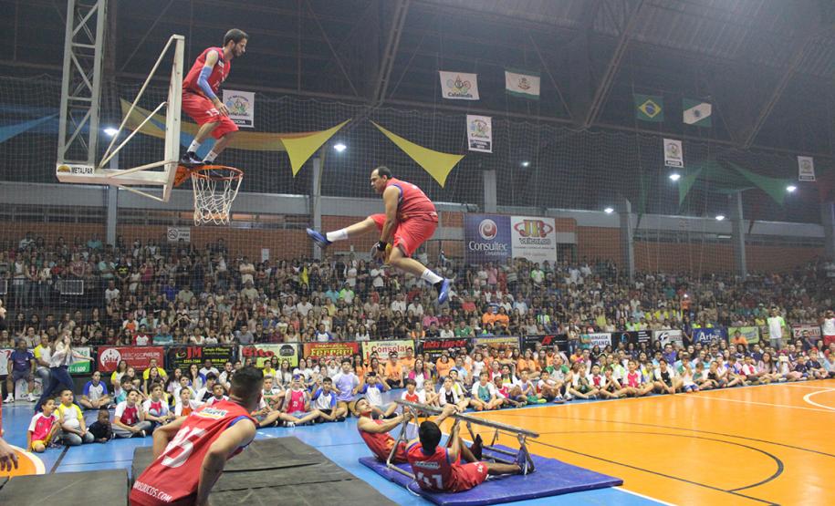Centro Esportivo Leonel Grigolo - Ginasloucos