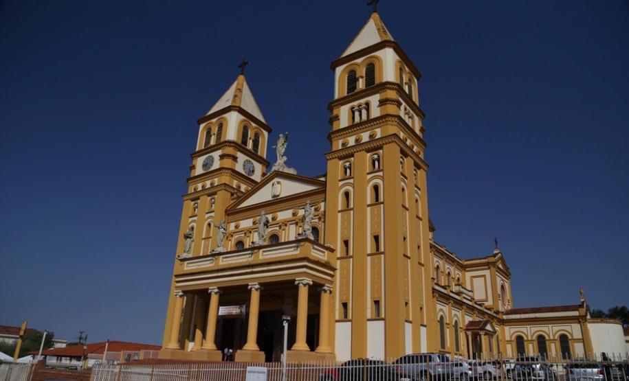 Santuários e celebrações compõem o turismo religioso do Paraná