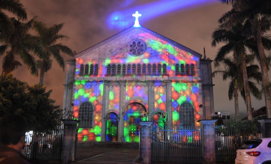 Projeção de Natal na Matriz