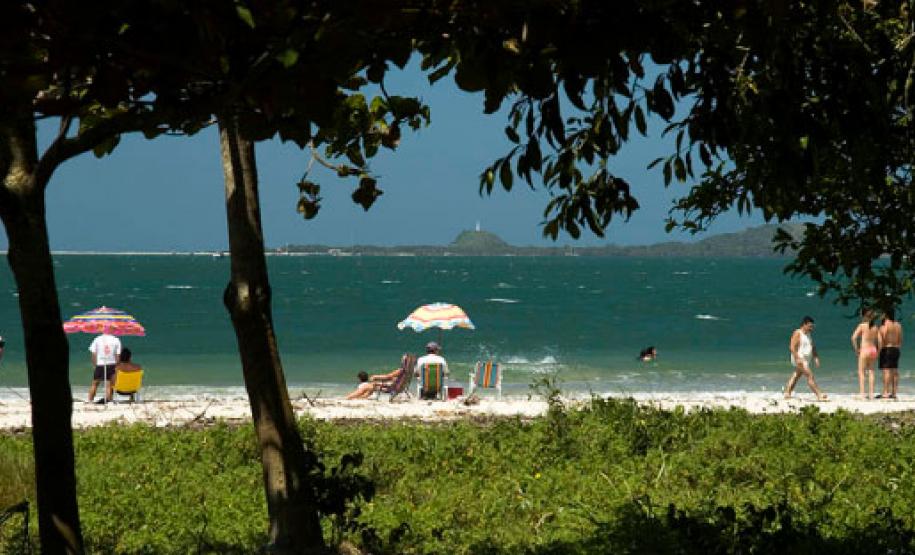 Aventura, natureza e praias do Paraná: combinação perfeita