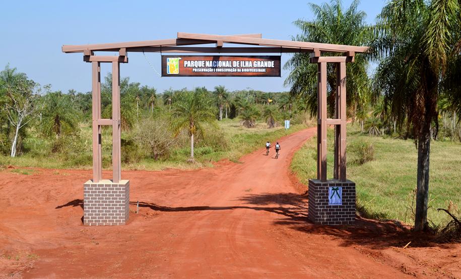 Portal do Parque Nacional de Ilha Grande