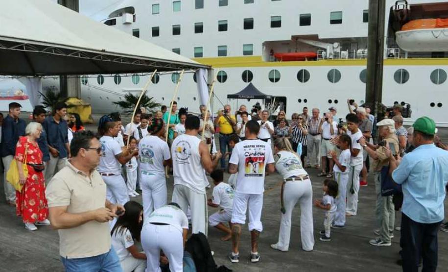 Porto de Paranaguá volta a receber navio de passageiros