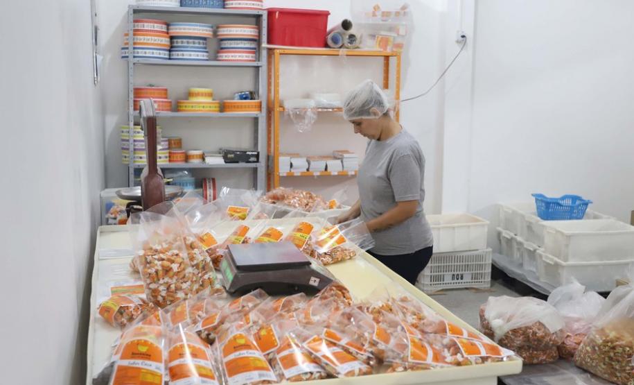 Balas de banana e cachaça valorizam cidades históricas do Litoral